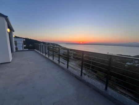 4 In 1 Villa Mit Pool Mit Meerblick Zu Verkaufen In Didim Akbuk