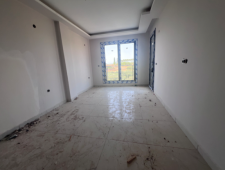 Didim Hisar Mahallesi Satilik Havuzlu Sitede 3+1 Bahçeli Villa